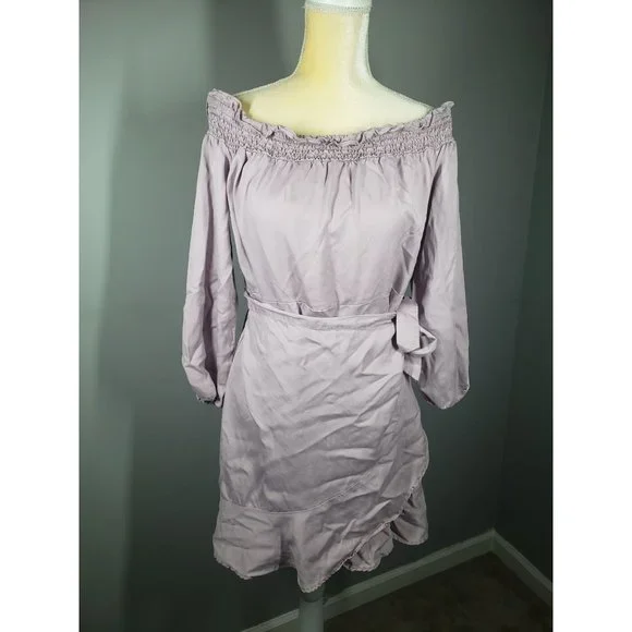 Express off the shoulder wrap dress womens size L. - Picture 4 of 8